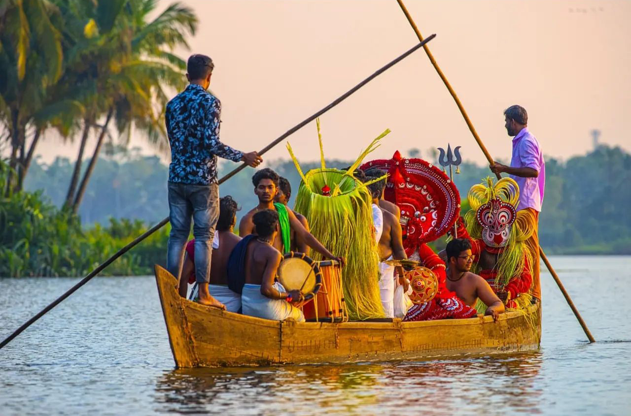 photography theyyam